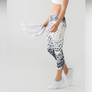 Lululemon Wunder Under Crop II